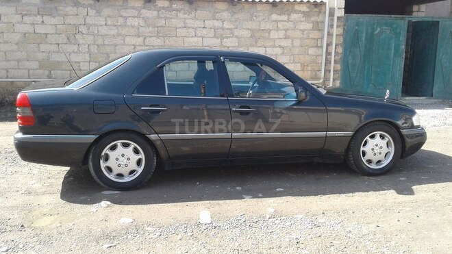 Mercedes C 220 1994, 548,000 km - 2.2 l - Quba