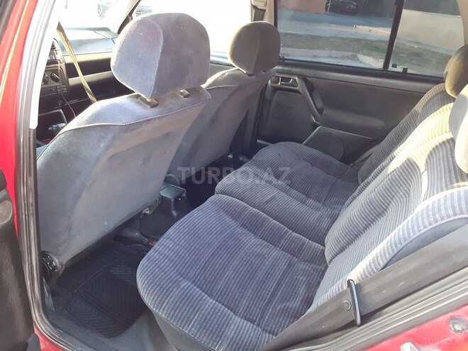 Volkswagen Golf 1994, 165,000 km - 2.0 l - Sumqayıt