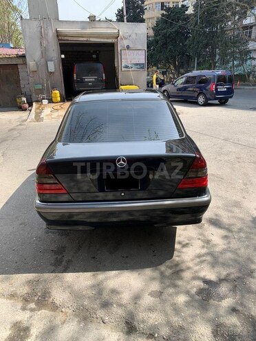 Mercedes C 230 1998, 211,800 km - 2.3 l - Bakı