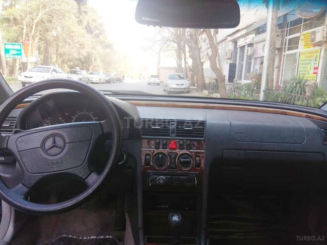 Mercedes C 230 1998, 211,800 km - 2.3 l - Bakı