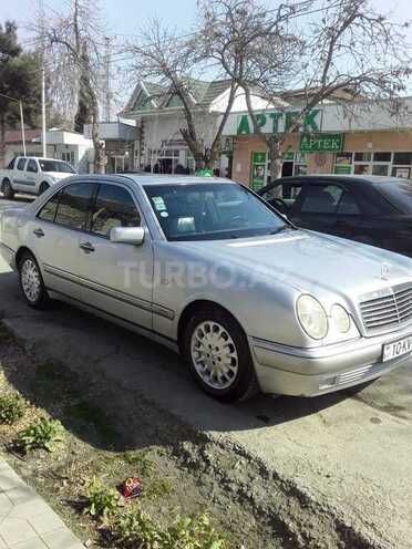Mercedes E 230 1996, 310,000 km - 2.3 l - Zərdab