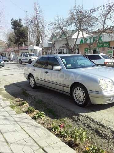 Mercedes E 230 1996, 310,000 km - 2.3 l - Zərdab
