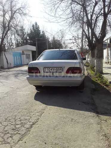 Mercedes E 230 1996, 310,000 km - 2.3 l - Zərdab