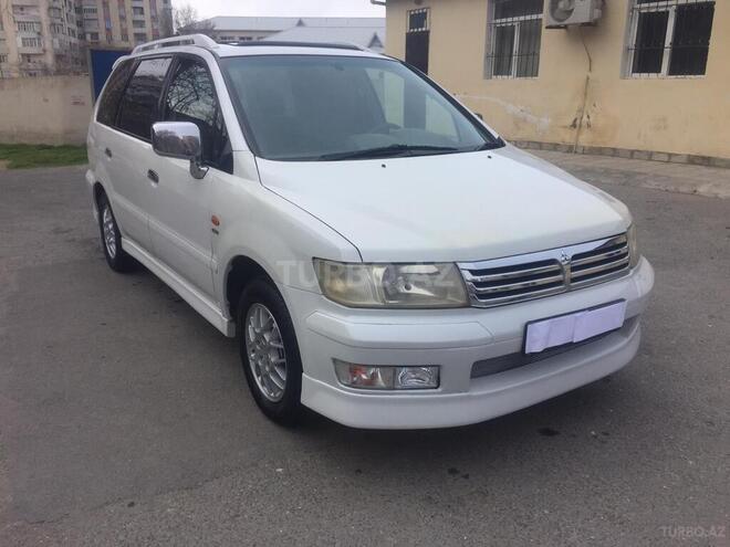 Mitsubishi Chariot 2000, 227,000 km - 2.4 l - Bakı