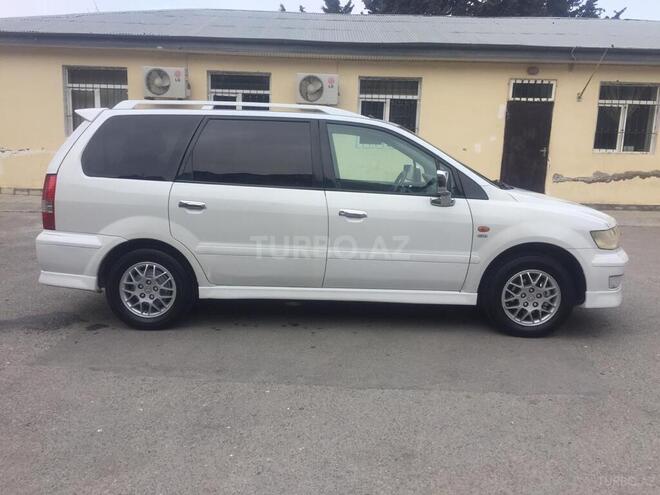 Mitsubishi Chariot 2000, 227,000 km - 2.4 l - Bakı