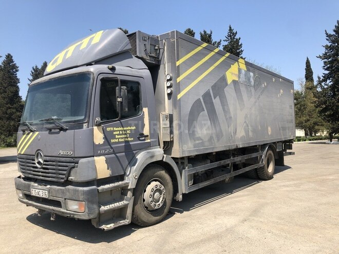 Mercedes Atego 1823 2001, 400,000 km - 6.4 l - Bakı