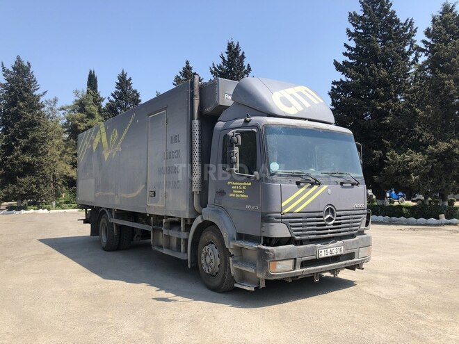 Mercedes Atego 1823 2001, 400,000 km - 6.4 l - Bakı