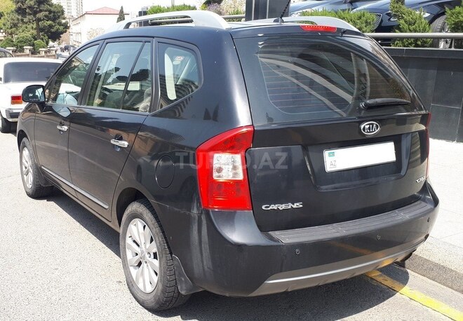 Kia Carens 2011, 125,000 km - 2.0 l - Bakı