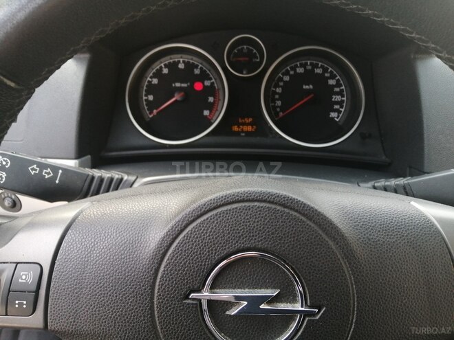 Opel Astra 2006, 162,000 km - 1.6 l - Bakı