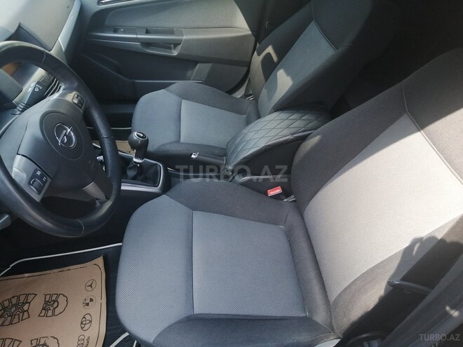 Opel Astra 2006, 162,000 km - 1.6 l - Bakı