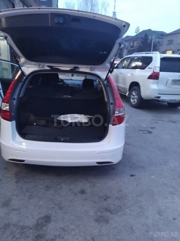 Hyundai i30 2011, 241,700 km - 1.6 l - Bakı