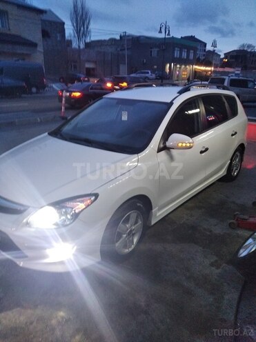 Hyundai i30 2011, 241,700 km - 1.6 l - Bakı