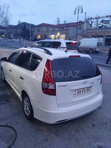 Hyundai i30 2011, 241,700 km - 1.6 l - Bakı