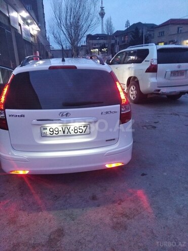 Hyundai i30 2011, 241,700 km - 1.6 l - Bakı
