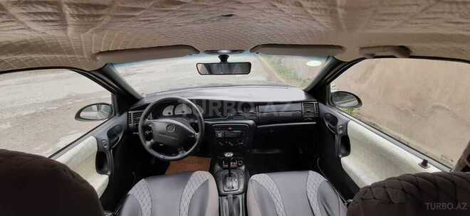 Opel Vectra 1996, 180,000 km - 1.8 l - Bakı
