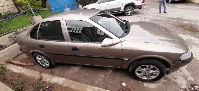 Opel Vectra 1996, 180,000 km - 1.8 l - Bakı