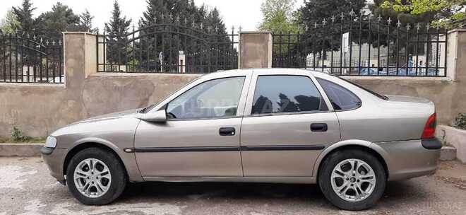 Opel Vectra 1996, 180,000 km - 1.8 l - Bakı