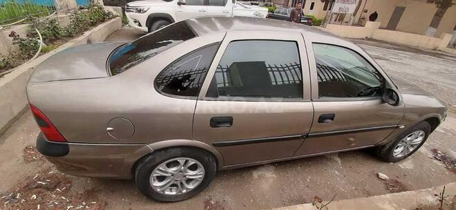 Opel Vectra 1996, 180,000 km - 1.8 l - Bakı