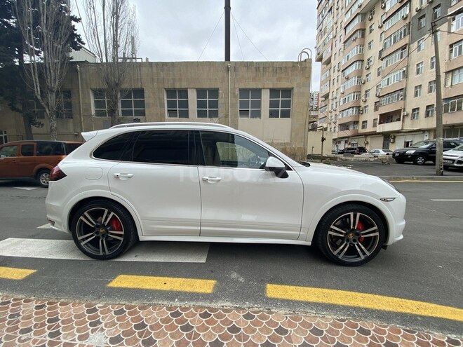 Porsche Cayenne GTS 2014, 70,000 km - 4.8 l - Bakı