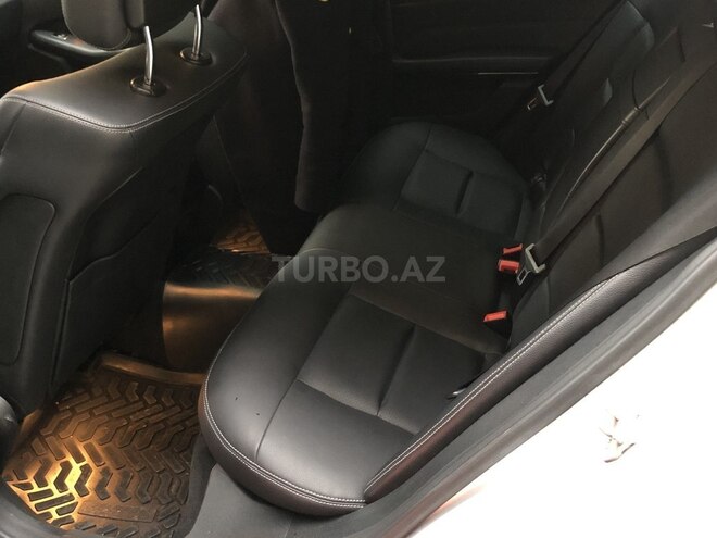 Mercedes E 220 2013, 135,000 km - 2.2 l - Bakı