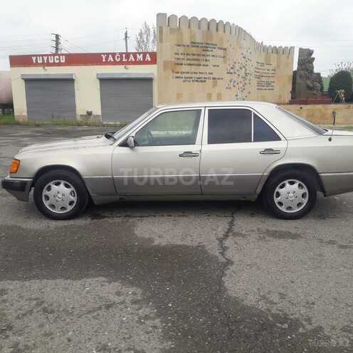 Mercedes E 200 1991, 324,000 km - 2.0 л - Beyləqan