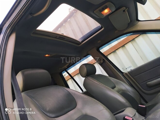 Land Rover Freelander 2001, 270,000 km - 2.5 l - Bakı