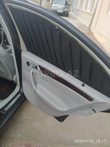 Mercedes C 200 2000, 240,000 km - 2.0 l - Quba