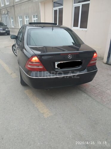 Mercedes C 200 2000, 240,000 km - 2.0 l - Quba