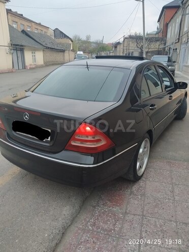 Mercedes C 200 2000, 240,000 km - 2.0 l - Quba