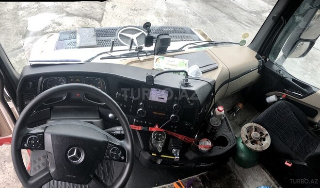 Mercedes Actros 1844 2012, 650,000 km - 12.0 l - Bakı