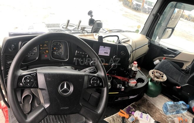 Mercedes Actros 1844 2012, 650,000 km - 12.0 l - Bakı