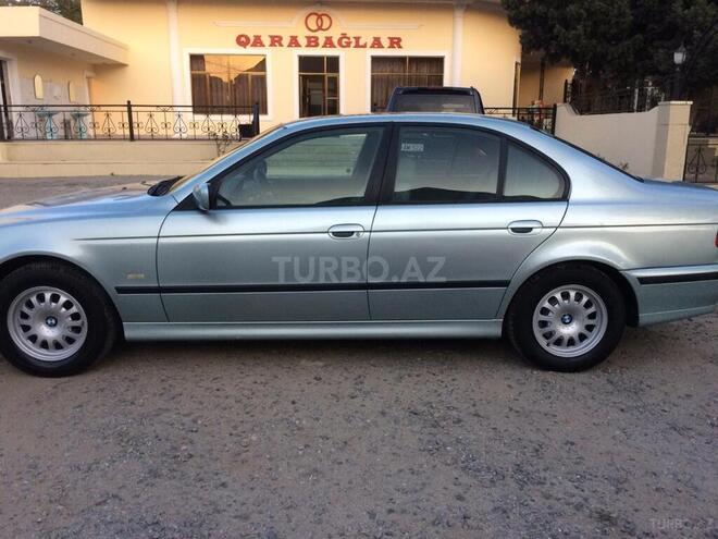 BMW 528 2000, 427,000 km - 2.8 l - Bakı