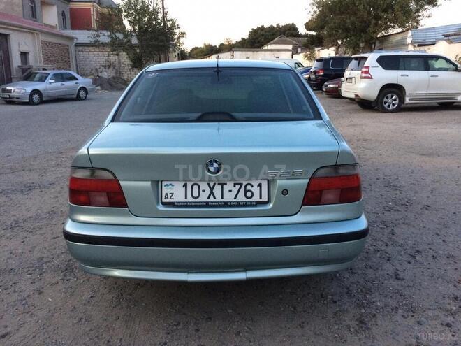 BMW 528 2000, 427,000 km - 2.8 l - Bakı