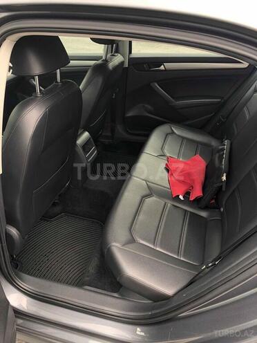 Volkswagen Passat 2014, 80,000 km - 1.8 l - Bakı