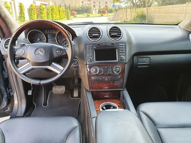Mercedes ML 350 2010, 160,000 km - 3.5 l - Bakı