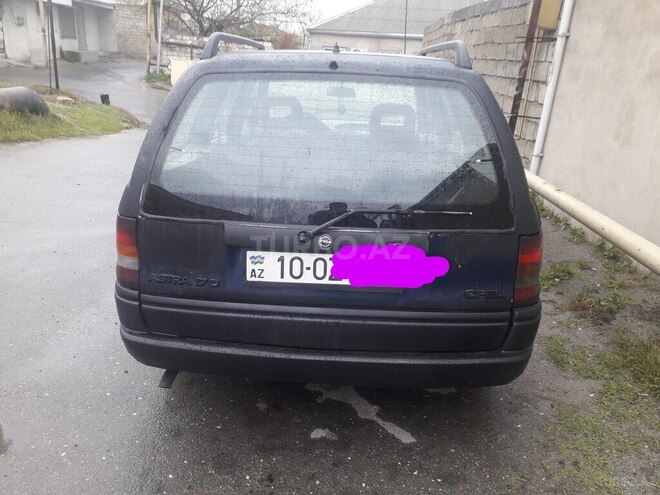 Opel Astra 1995, 215,800 km - 1.6 л - Bakı