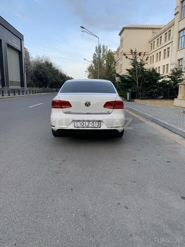 Volkswagen Passat 2013, 140,000 km - 1.8 л - Bakı