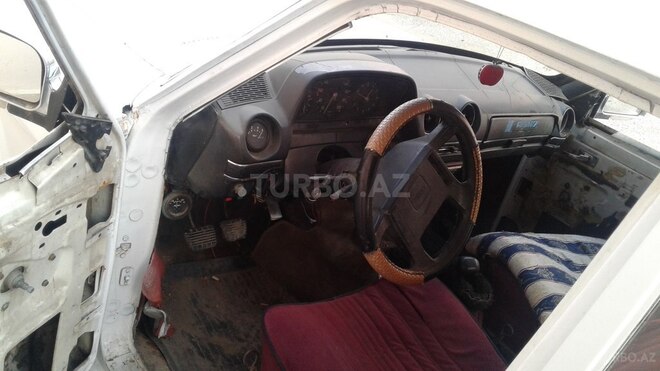 GAZ 24-10 1981, 123,456 km - 2.3 l - Quba