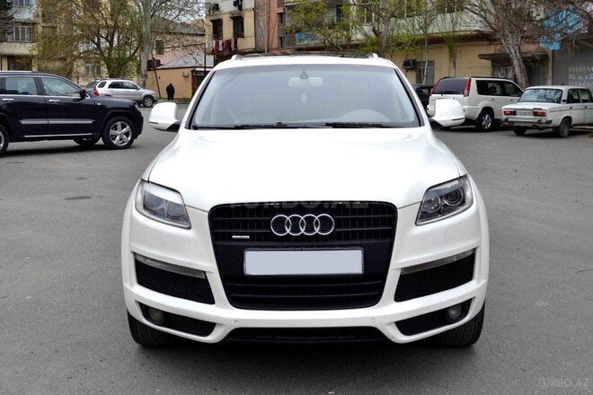 Audi Q7 2009, 170,000 km - 4.2 л - Bakı
