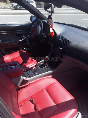 BMW 528 1996, 136,756 km - 2.8 l - Bakı
