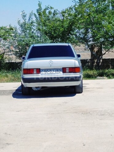 Mercedes 190 1992, 392,000 km - 2.0 l - Şirvan