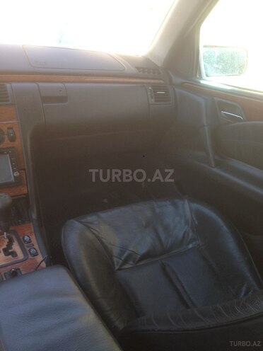 Mercedes E 220 1999, 342,179 km - 2.2 l - Bakı