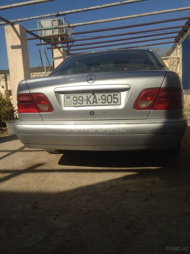 Mercedes E 220 1999, 342,179 km - 2.2 l - Bakı