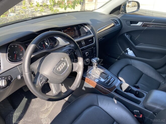 Audi A4 2015, 97,000 km - 1.8 l - Bakı