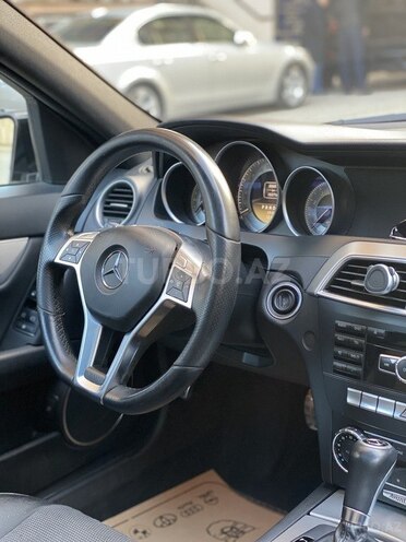 Mercedes C 180 2011, 153,800 km - 1.8 л - Bakı