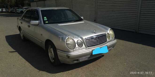 Mercedes E 240 1999, 240,000 km - 2.4 l - Bakı