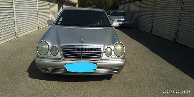Mercedes E 240 1999, 240,000 km - 2.4 l - Bakı