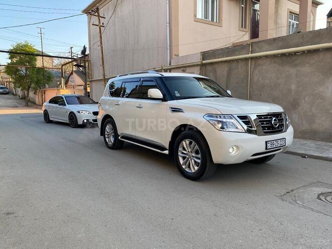 Nissan Patrol 2011, 195,000 km - 5.6 l - Bakı