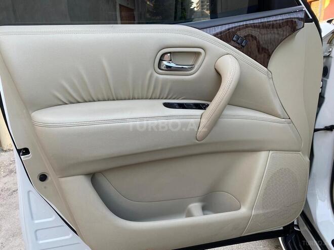 Nissan Patrol 2011, 195,000 km - 5.6 l - Bakı