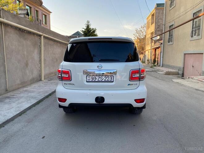 Nissan Patrol 2011, 195,000 km - 5.6 l - Bakı